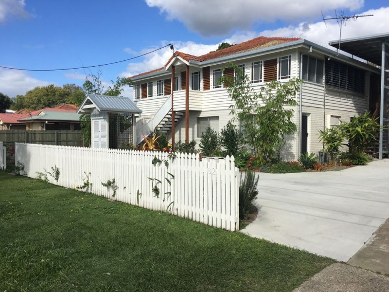 2/82 Waterview Ave, Wynnum QLD 4178