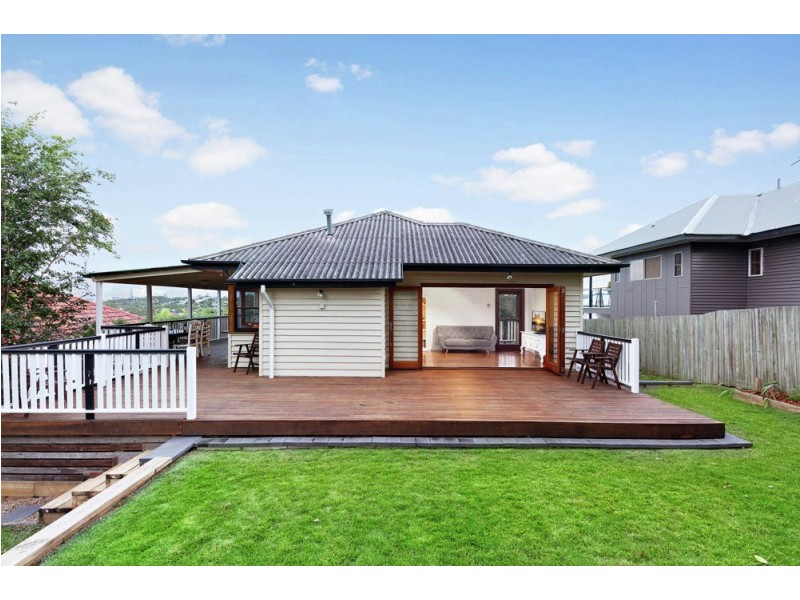 65 Armfield Street, Stafford QLD 4053