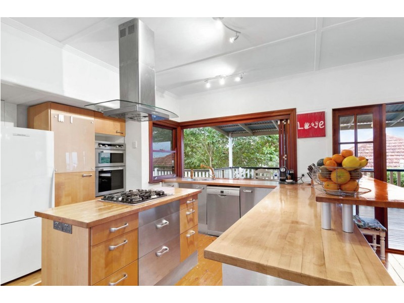 65 Armfield Street, Stafford QLD 4053