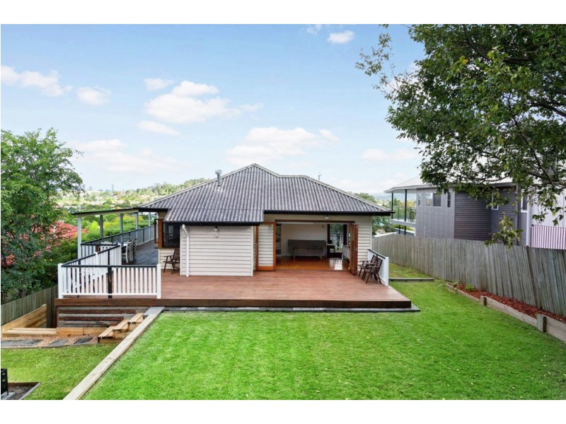 65 Armfield Street, Stafford QLD 4053