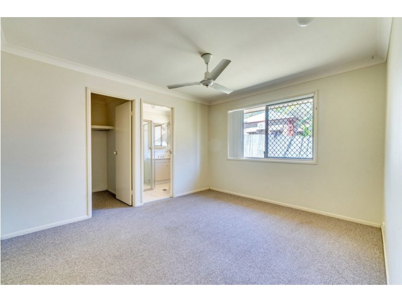 2 Selwyn Close, Forest Lake QLD 4078