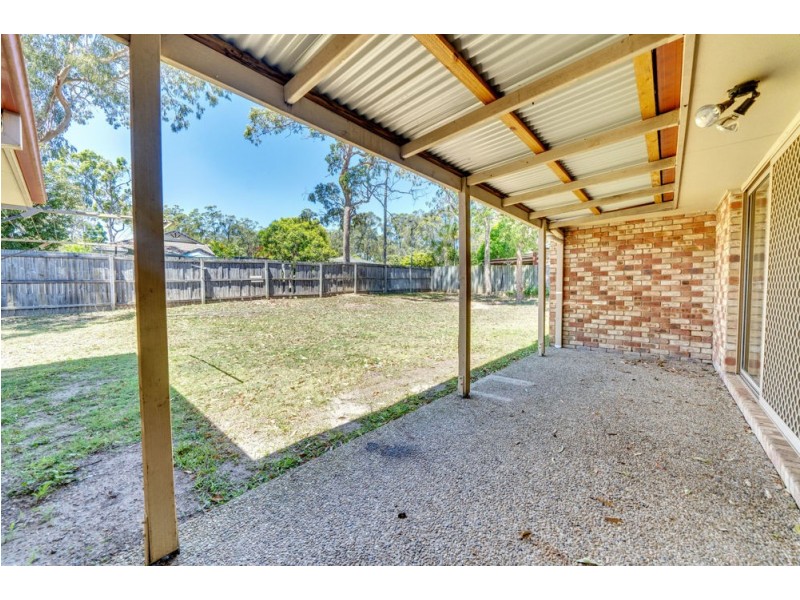 2 Selwyn Close, Forest Lake QLD 4078