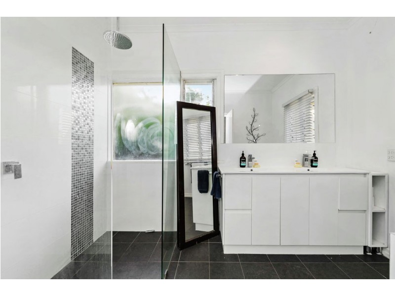 17 Kywong Street, Wavell Heights QLD 4012