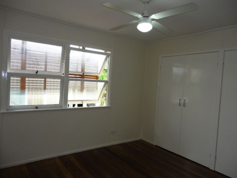 2/49 Daphne Street, Grange QLD 4051