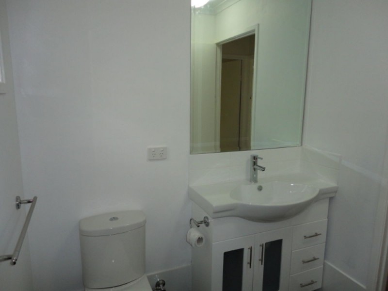 2/49 Daphne Street, Grange QLD 4051