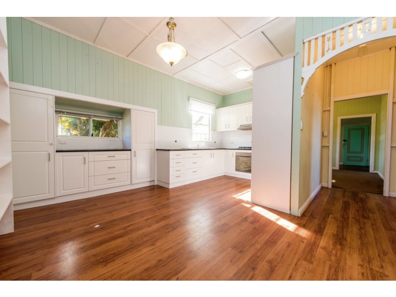31 McIntyre Street, Centenary Heights QLD 4350