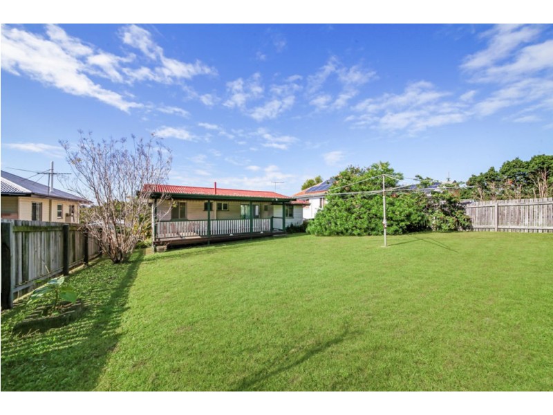 17 Knutsford Street, Chermside West QLD 4032