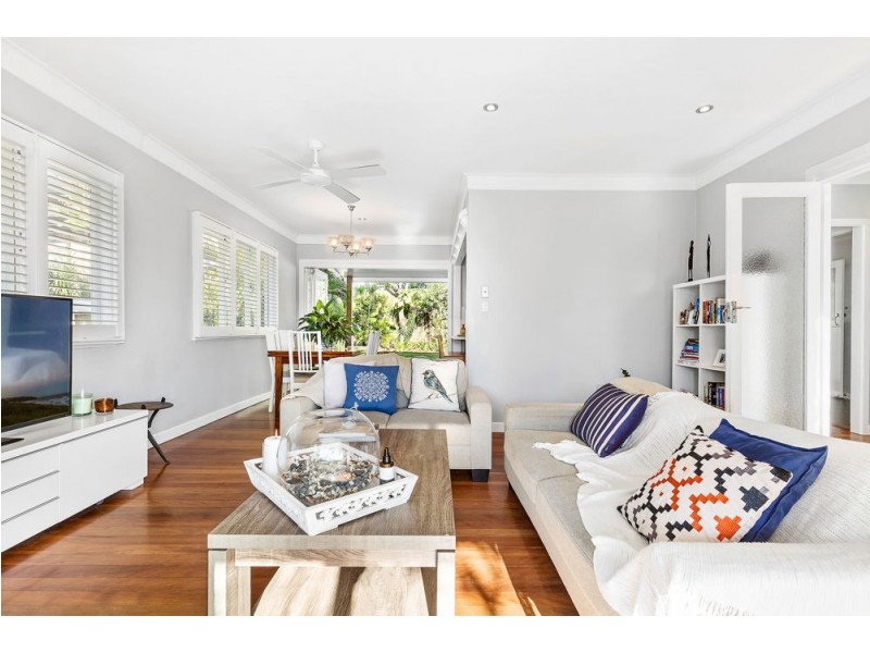 3 David Road, Holland Park QLD 4121