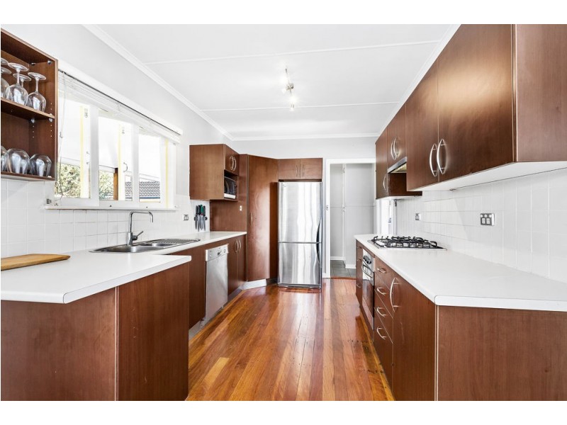 3 David Road, Holland Park QLD 4121