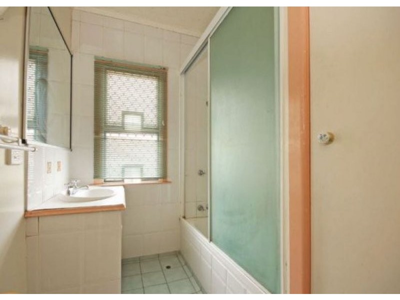 15 Ellerdale Street, Aspley QLD 4034