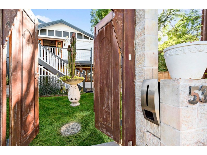 53 Anthony Street, Hamilton QLD 4007