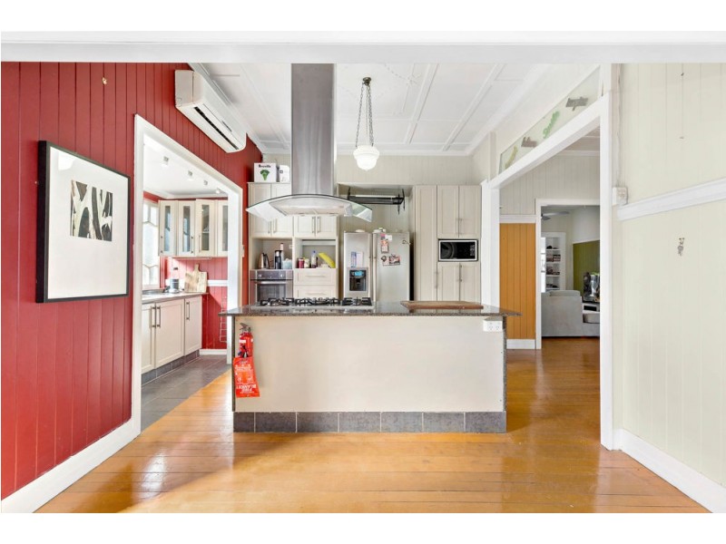 53 Anthony Street, Hamilton QLD 4007