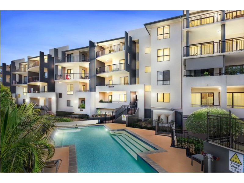 10/70 Norman Crescent, Norman Park QLD 4170