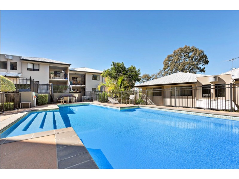 10/70 Norman Crescent, Norman Park QLD 4170