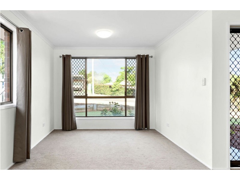 1 Sunbury Street, Harristown QLD 4350