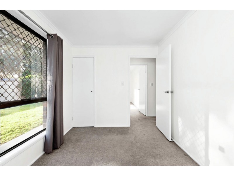 1 Sunbury Street, Harristown QLD 4350