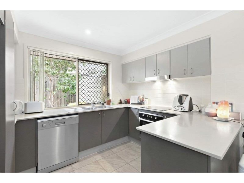 36/2 Weir Drive, Upper Coomera QLD 4209