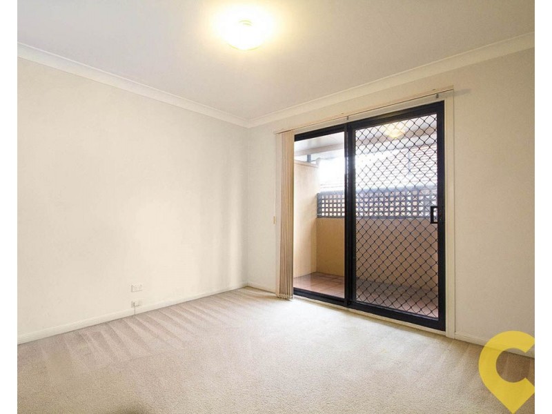 2/15 Osborne Road, Mitchelton QLD 4053