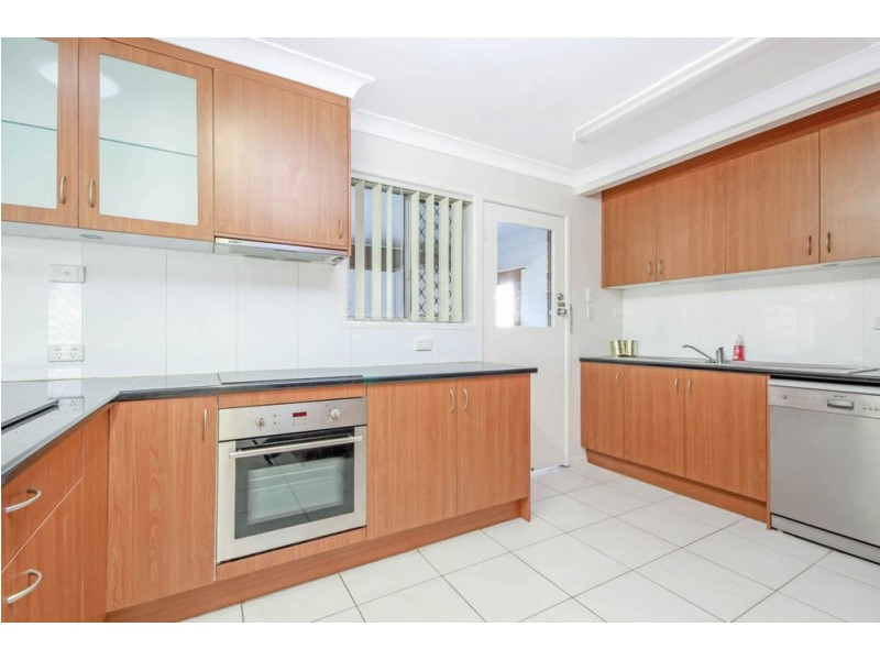 1 McCracken Street, Wishart QLD 4122