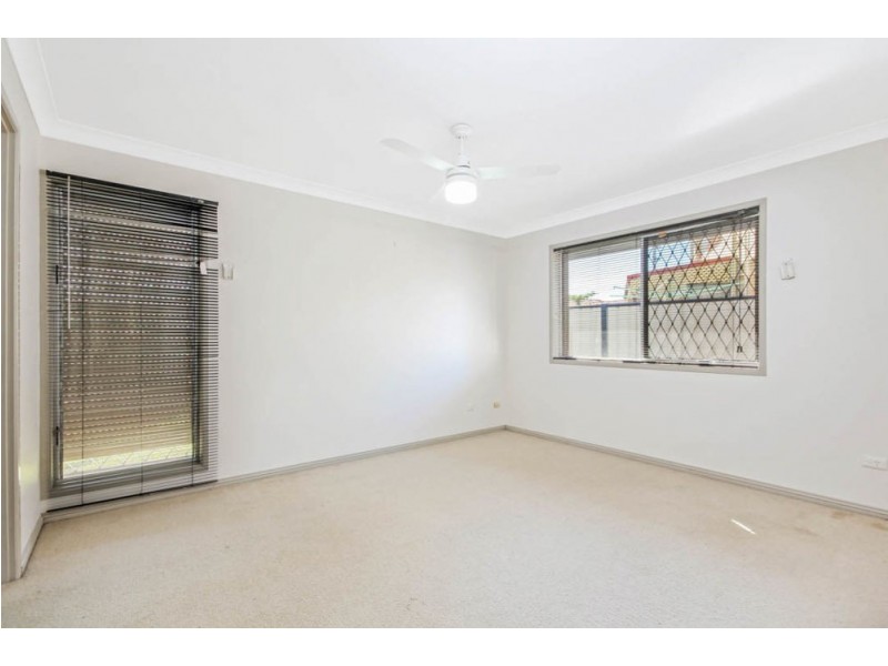 1 McCracken Street, Wishart QLD 4122