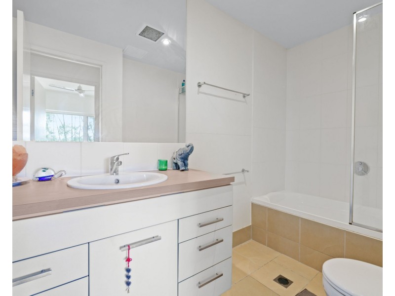 20/510 Christine Avenue, Robina QLD 4226