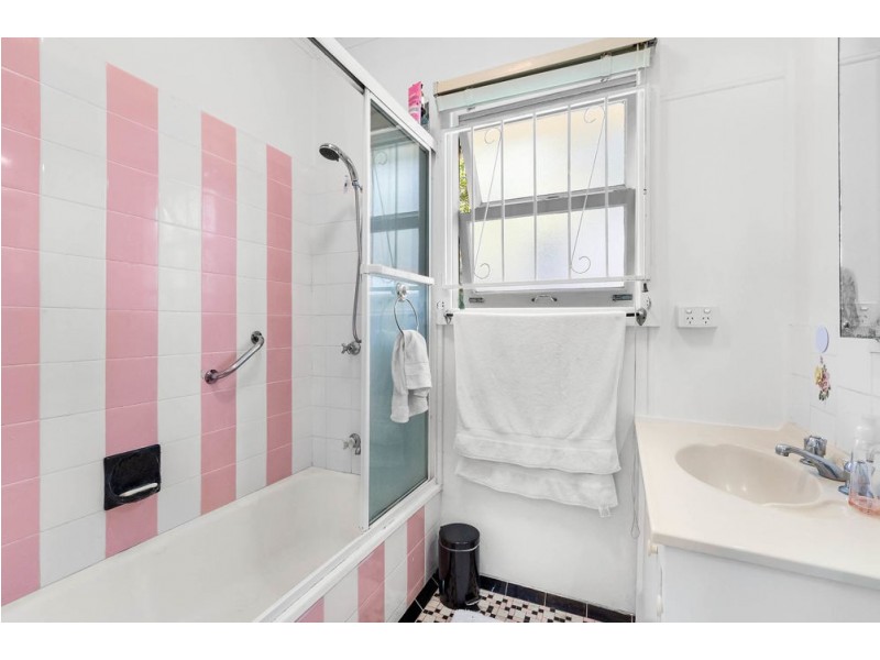 6 Karbala Street, Stafford QLD 4053