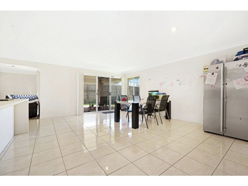 6 Paperbark Drive, Glenvale QLD 4350