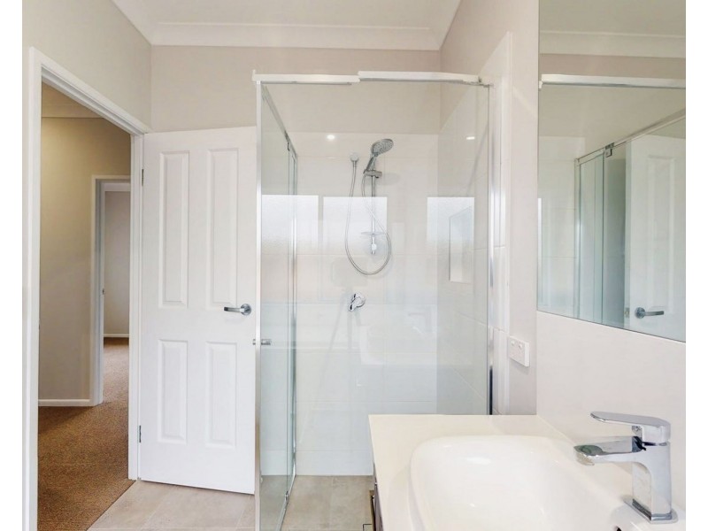 19 Carbethon Street, Manly QLD 4179