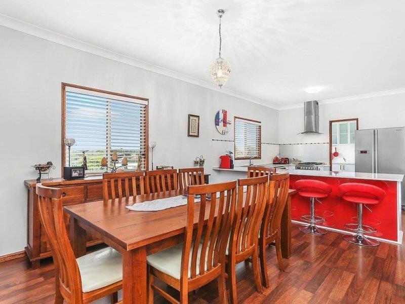 9 Grainger Street, Wynnum QLD 4178