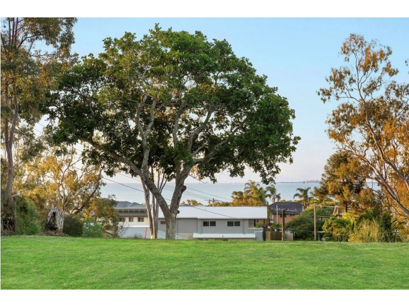 22 Alma Street, Thorneside QLD 4158