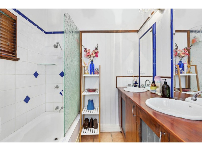 22 Alma Street, Thorneside QLD 4158