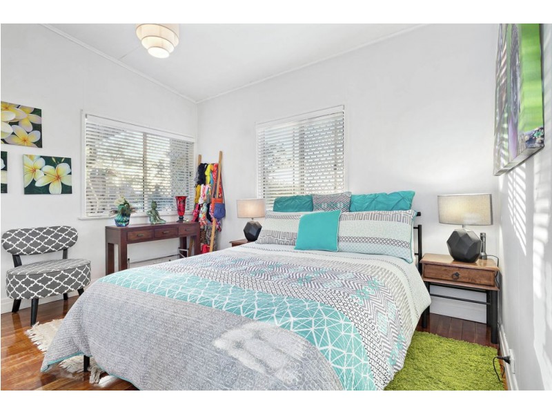 22 Alma Street, Thorneside QLD 4158