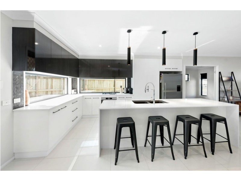 3 Velodrome Drive, Kearneys Spring QLD 4350