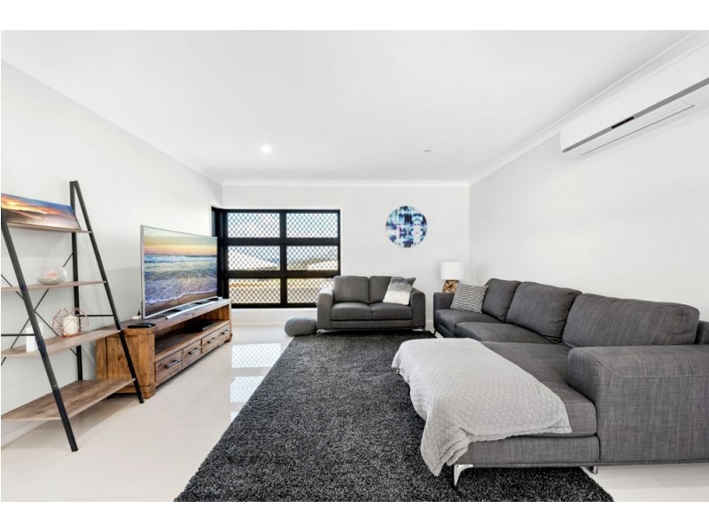 3 Velodrome Drive, Kearneys Spring QLD 4350