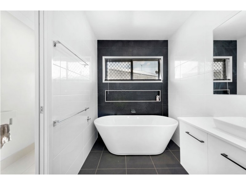 3 Velodrome Drive, Kearneys Spring QLD 4350
