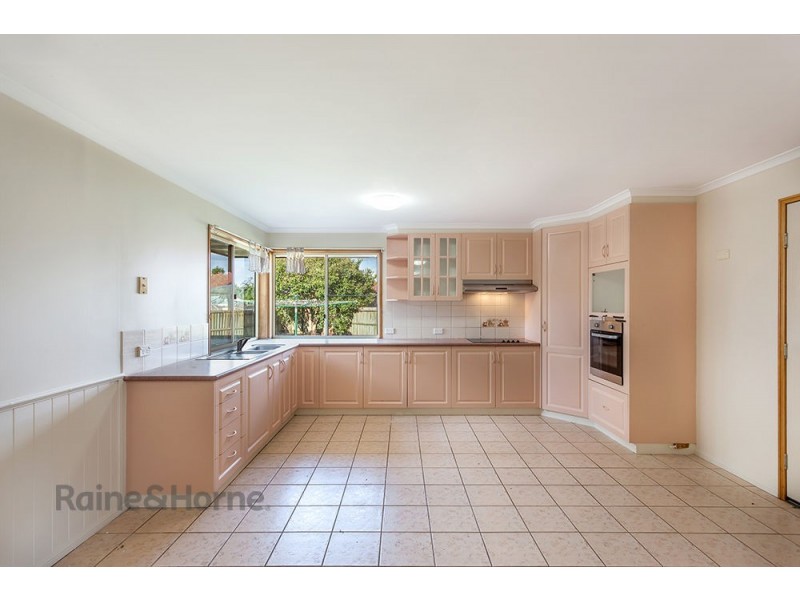 3 Hennenlotter Court, Kearneys Spring QLD 4350