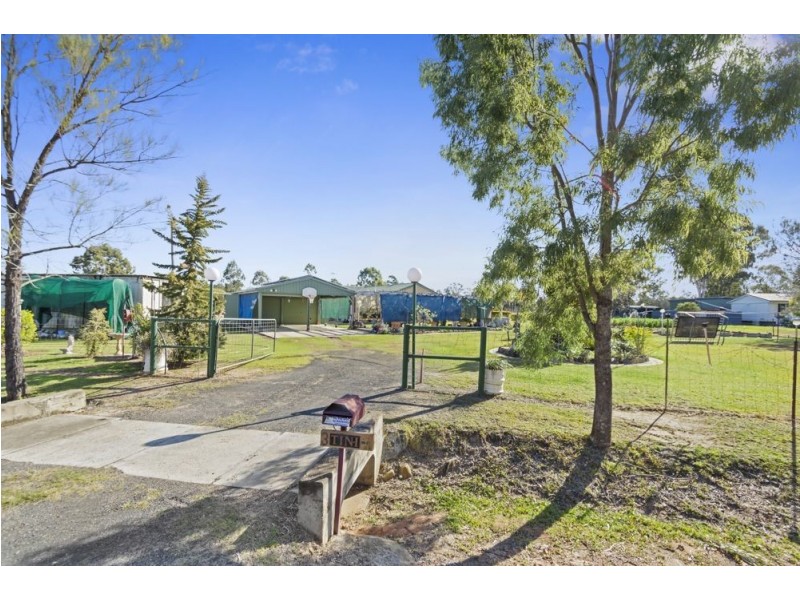 3 Banksia Court, Morton Vale QLD 4343