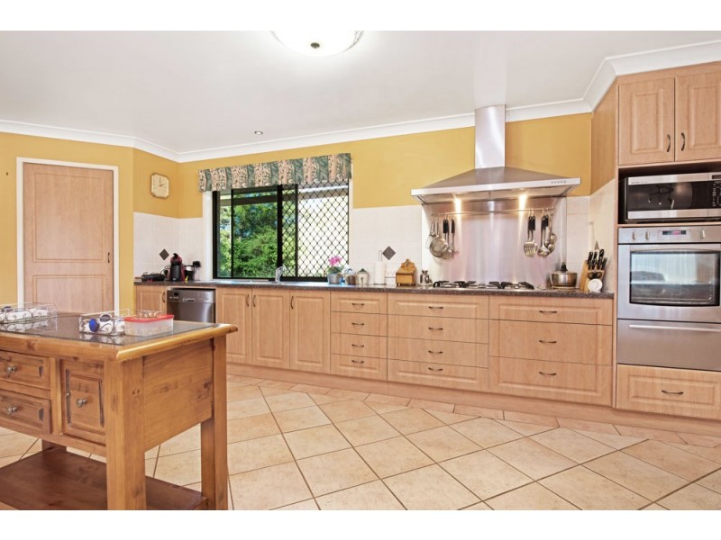 7 Andersson Court, Highfields QLD 4352