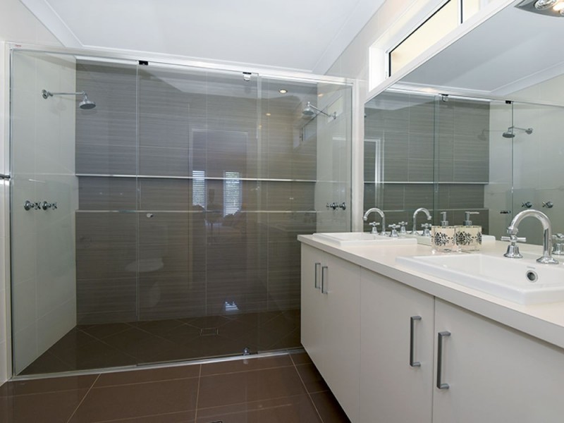 15 Kleinton Road, Kleinton QLD 4352