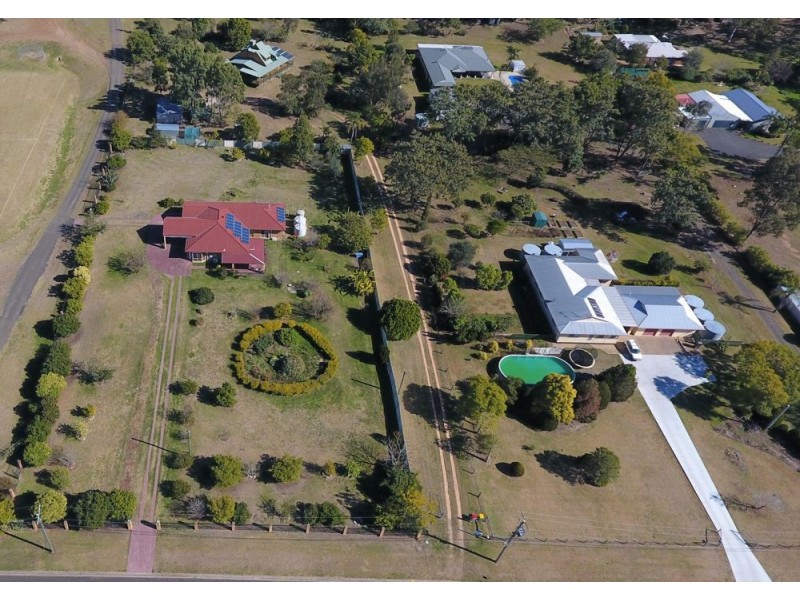 15 Parkridge Drive, Withcott QLD 4352