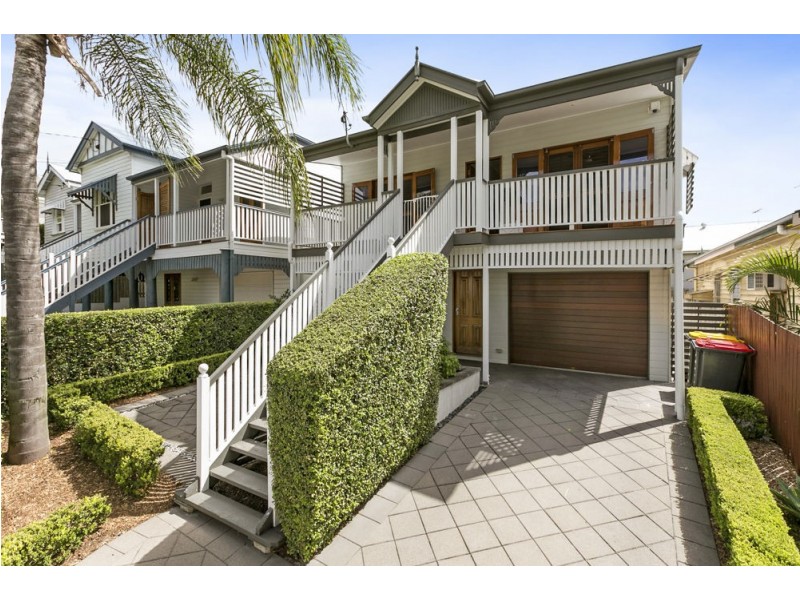 15 Stewart St, Hawthorne QLD 4171