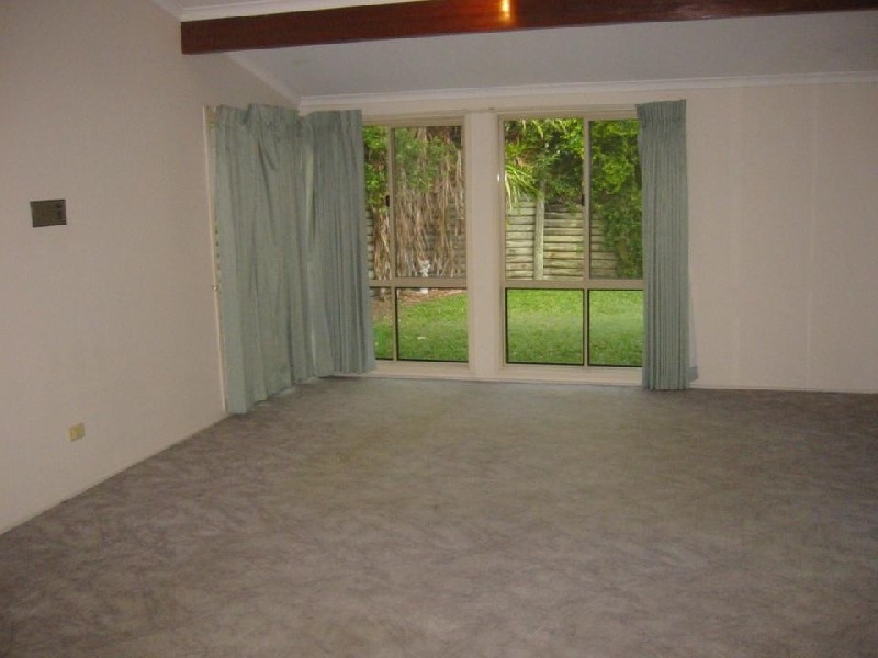 19 Karloff Drive, Stafford Heights QLD 4053