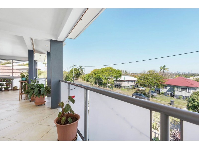 31 Waroon Street, Stafford QLD 4053