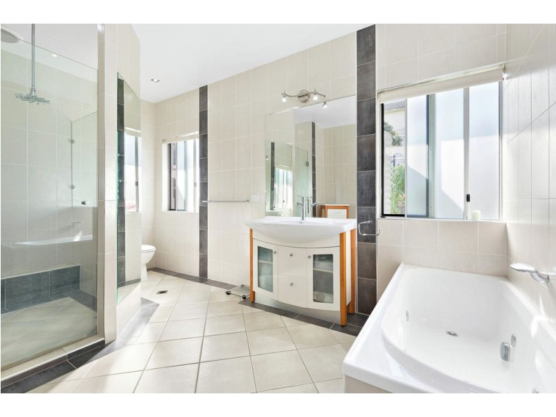 31 Waroon Street, Stafford QLD 4053