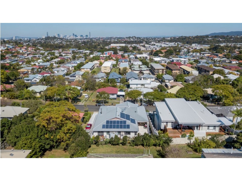 31 Waroon Street, Stafford QLD 4053