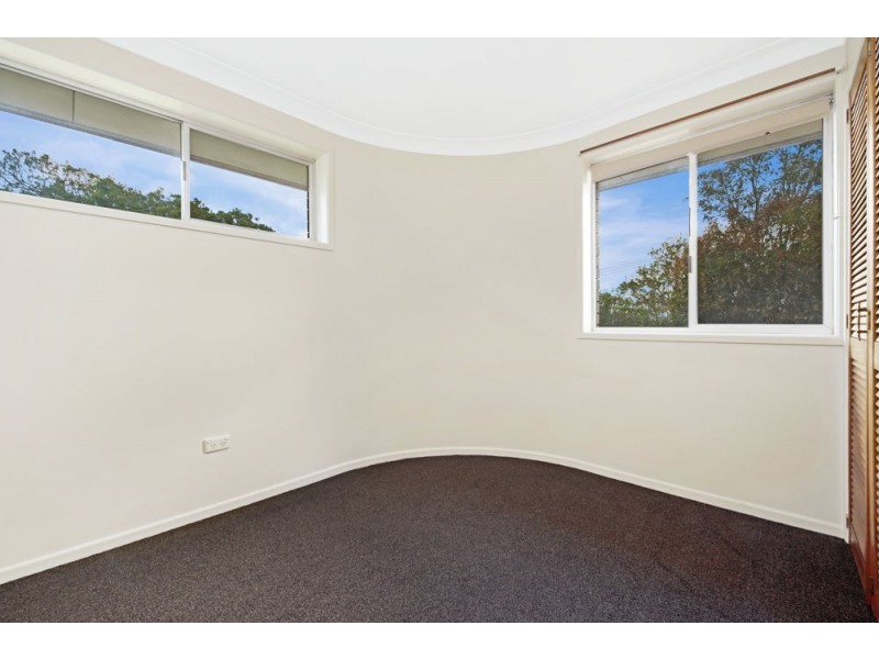 2/157 Anzac Ave, Harristown QLD 4350