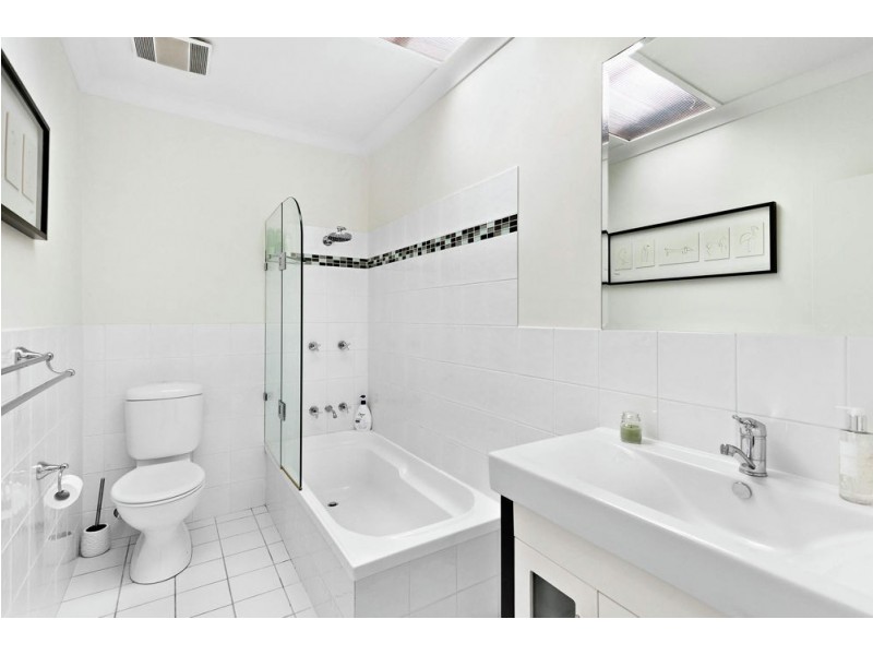 35 Hutton Street, Clayfield QLD 4011