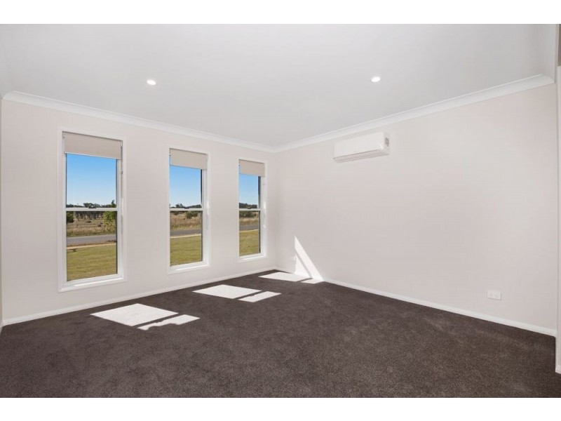 118 Shoesmith Drive, Westbrook QLD 4350