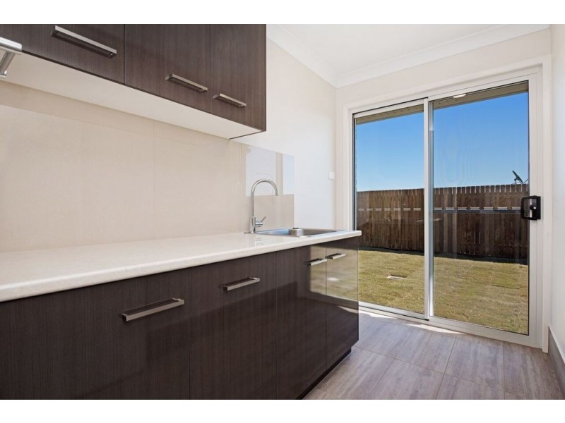 118 Shoesmith Drive, Westbrook QLD 4350