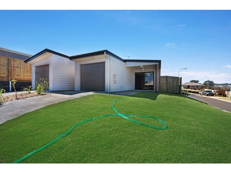 2/1 Orchard Lane, Glenvale QLD 4350